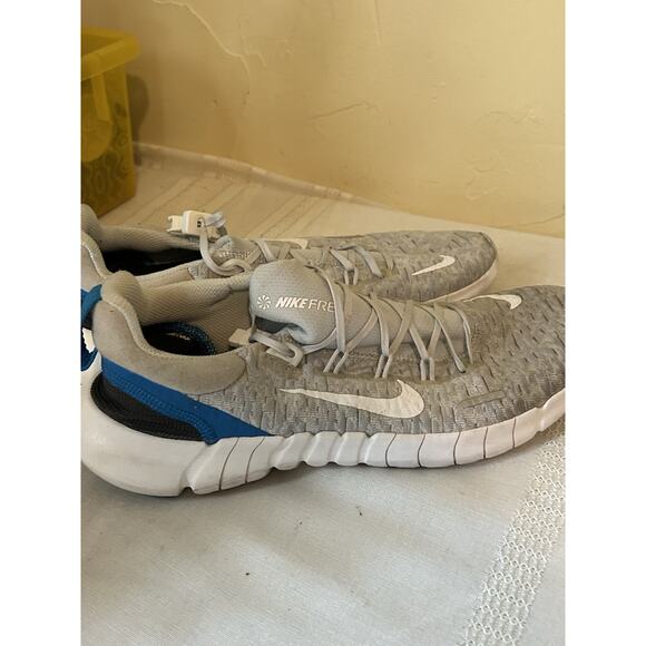 Nike Free Run 5.0 Running Sneakers Platinum Gray White Men’s US 8.5 Women’s 9.5 - Picture 4 of 7
